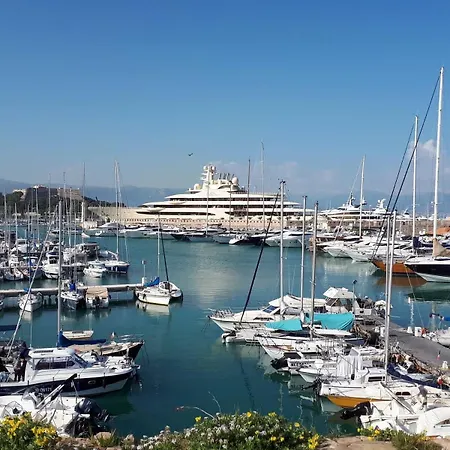 Feriehus Le Libecio, Pres Des Plages, Plein Centre, Confortable Antibes